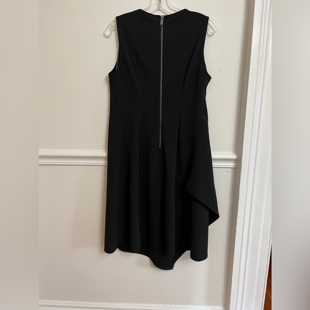 DKNY ASYMMETRIC ROUND NECK BLACK DRESS Size MEDIUM - Picture 9 of 17